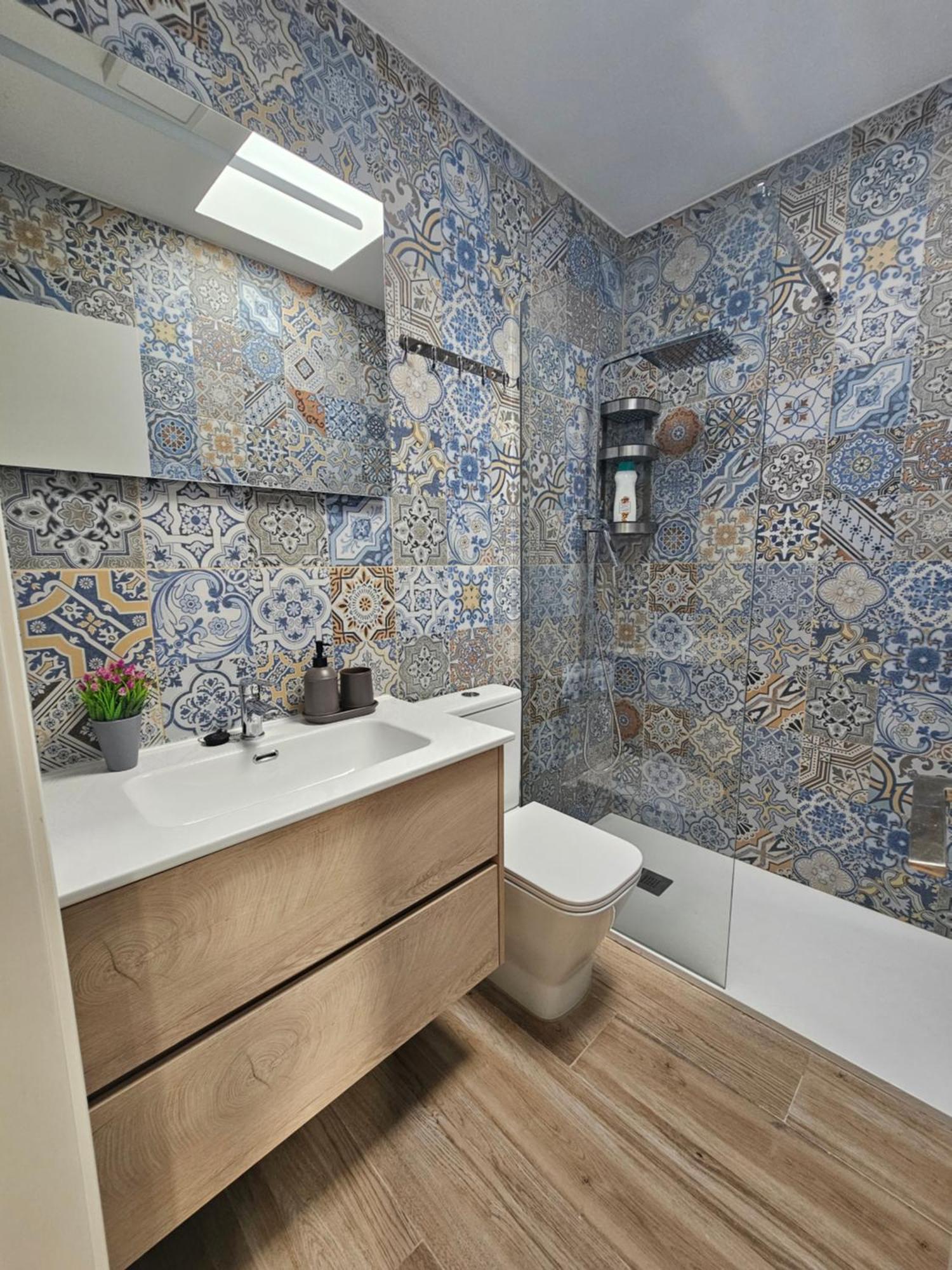 Appartement Playmar Entire Newly Renovated With Ultra Fast Wi-fi
